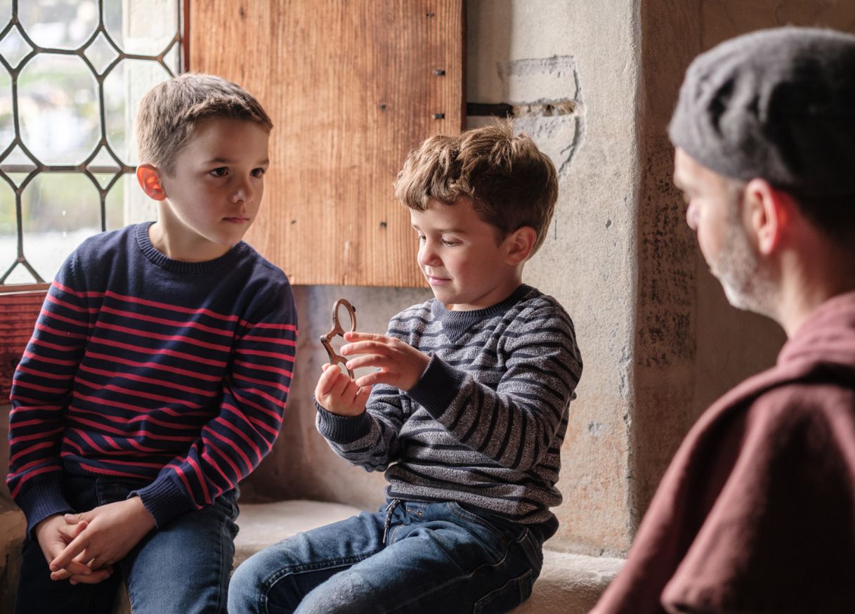 4.03/1.04/6.05/3.06/1.07/5.08/2.09/7.10/4.11 Discovery tour for toddlers